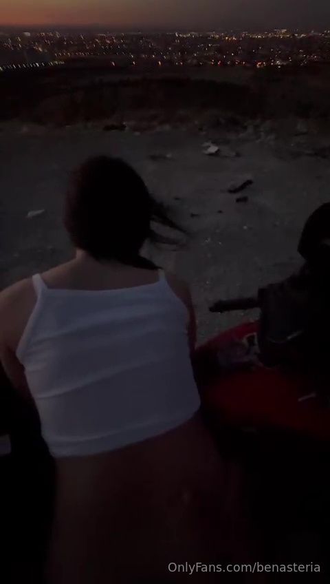 Benimle kim böyle olmak ister?